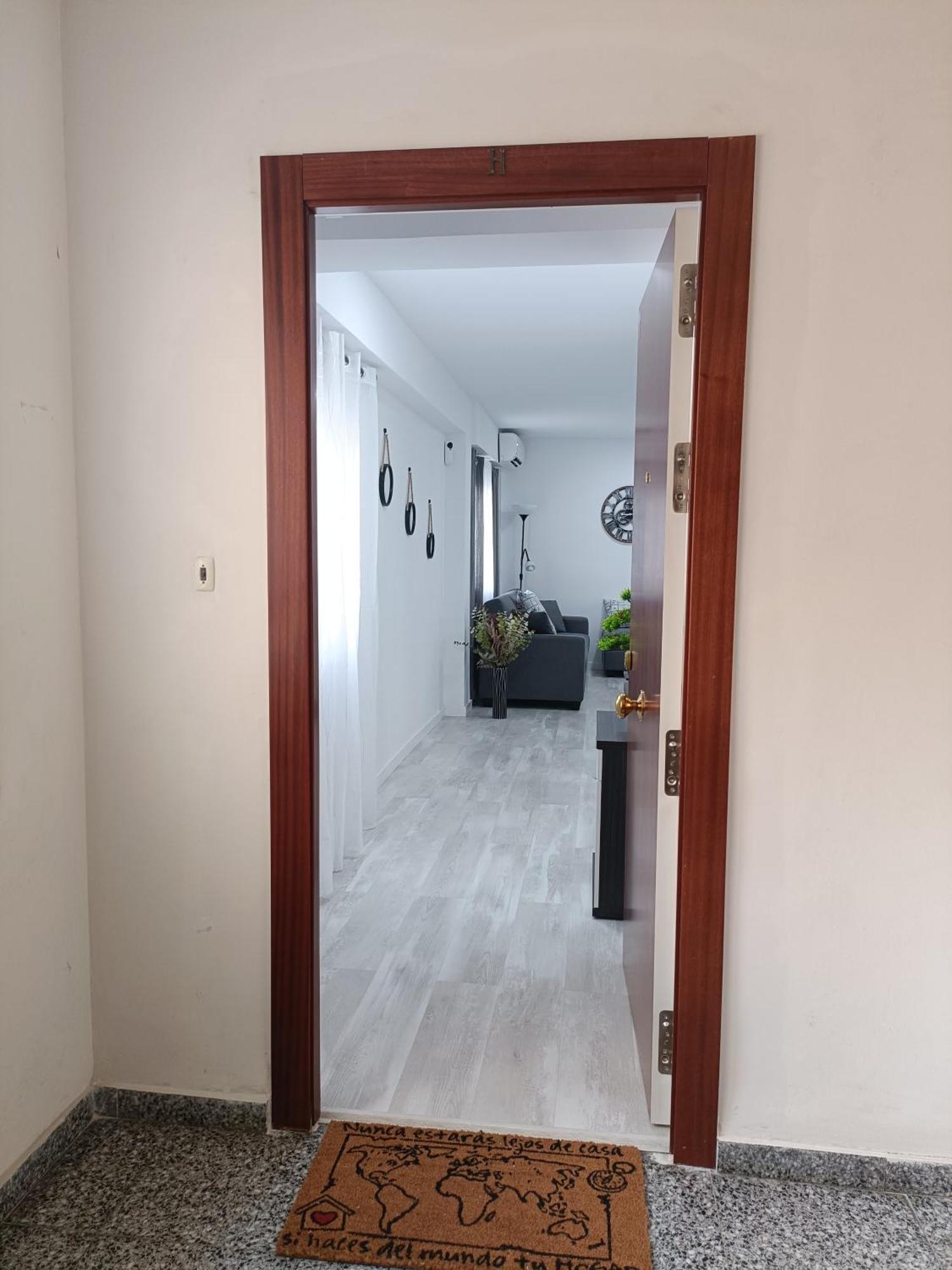Mare De Deu, Vivienda Vacacional Para Familias Y Mayores De 25 Anos En El Grao De Gandia-Playa Playa de Gandia Εξωτερικό φωτογραφία