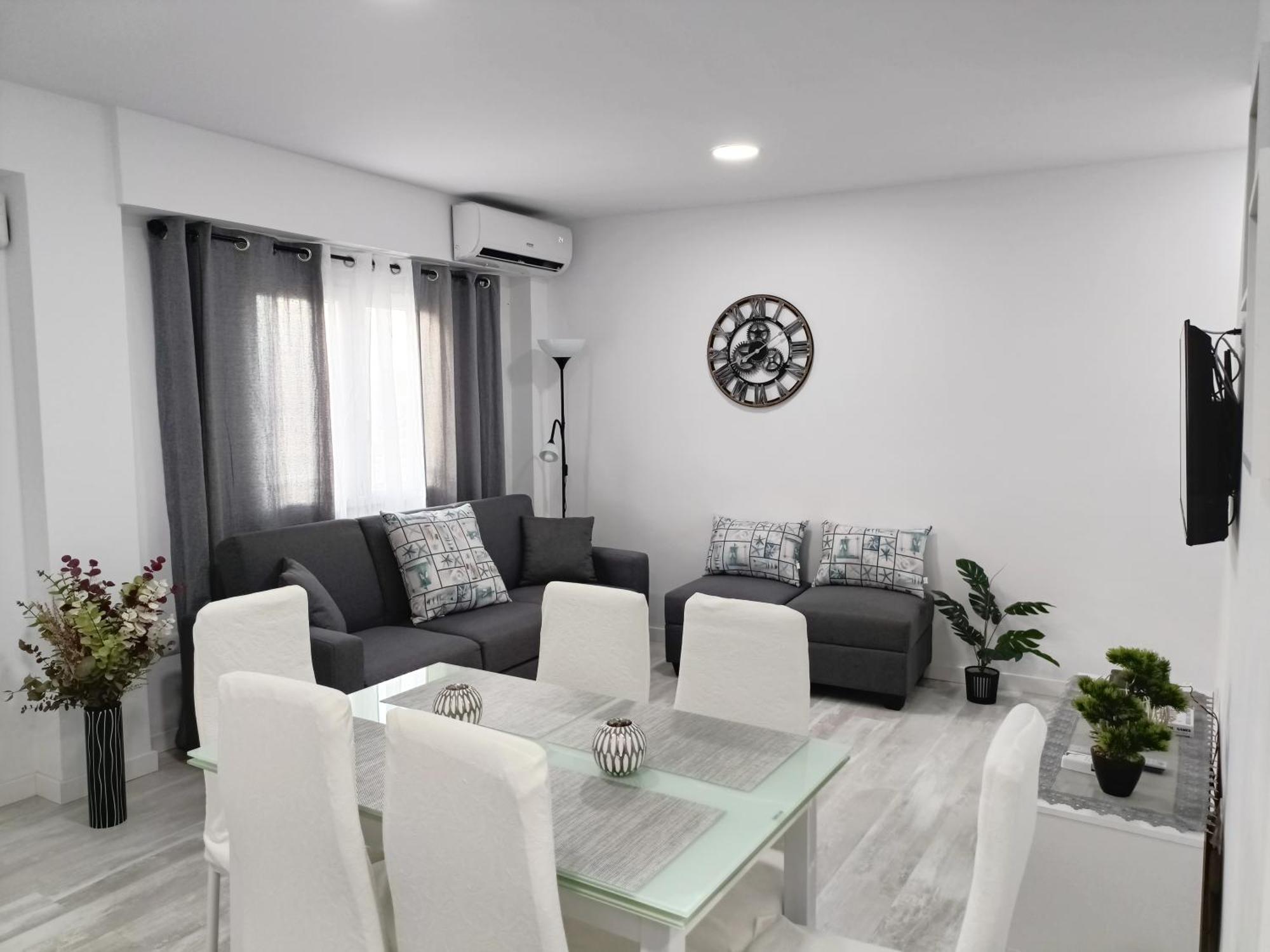 Mare De Deu, Vivienda Vacacional Para Familias Y Mayores De 25 Anos En El Grao De Gandia-Playa Playa de Gandia Εξωτερικό φωτογραφία